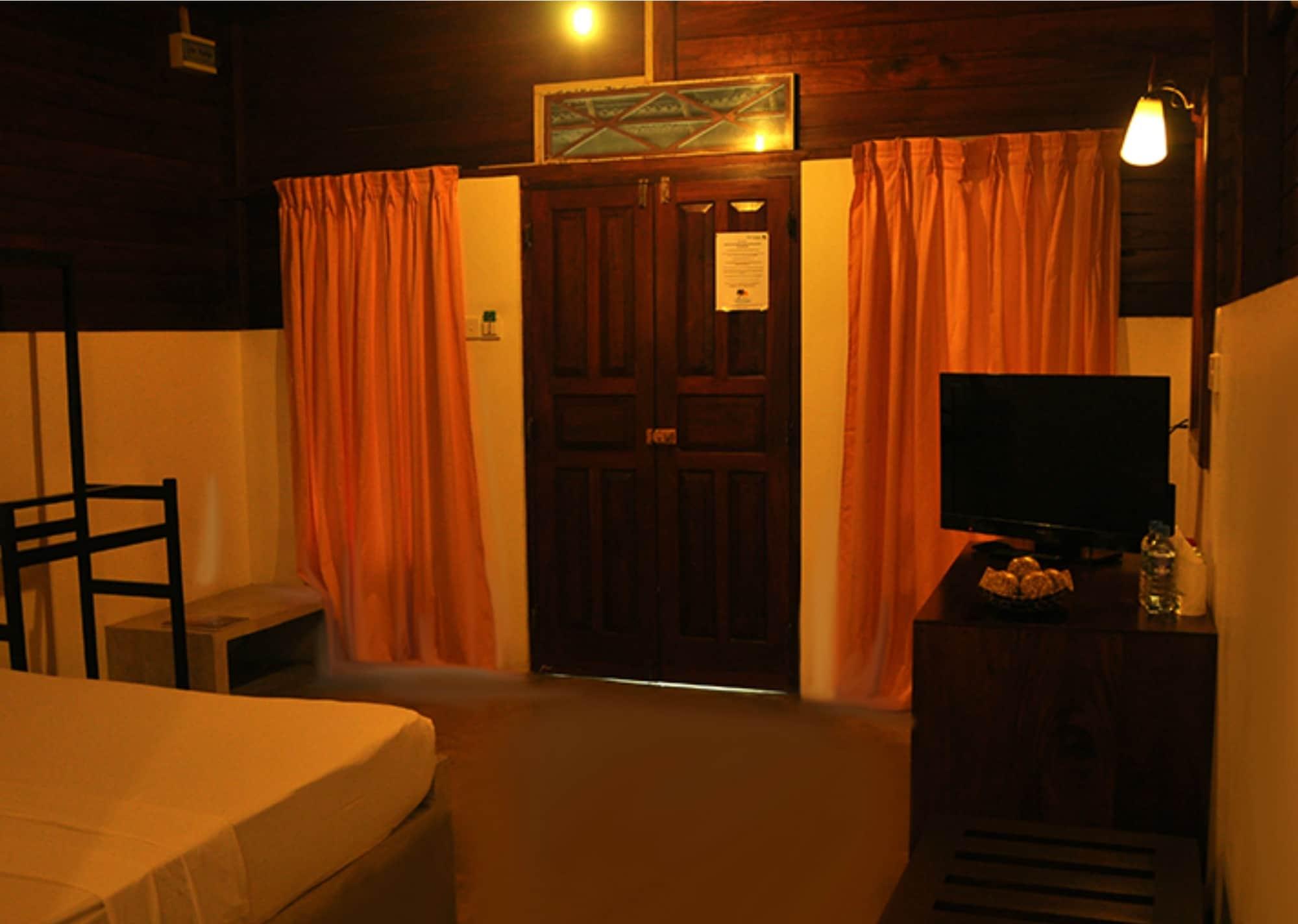 Lagoon Paradise Beach Resort Tangalle Exteriér fotografie