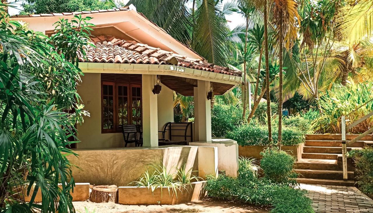 Lagoon Paradise Beach Resort Tangalle Exteriér fotografie