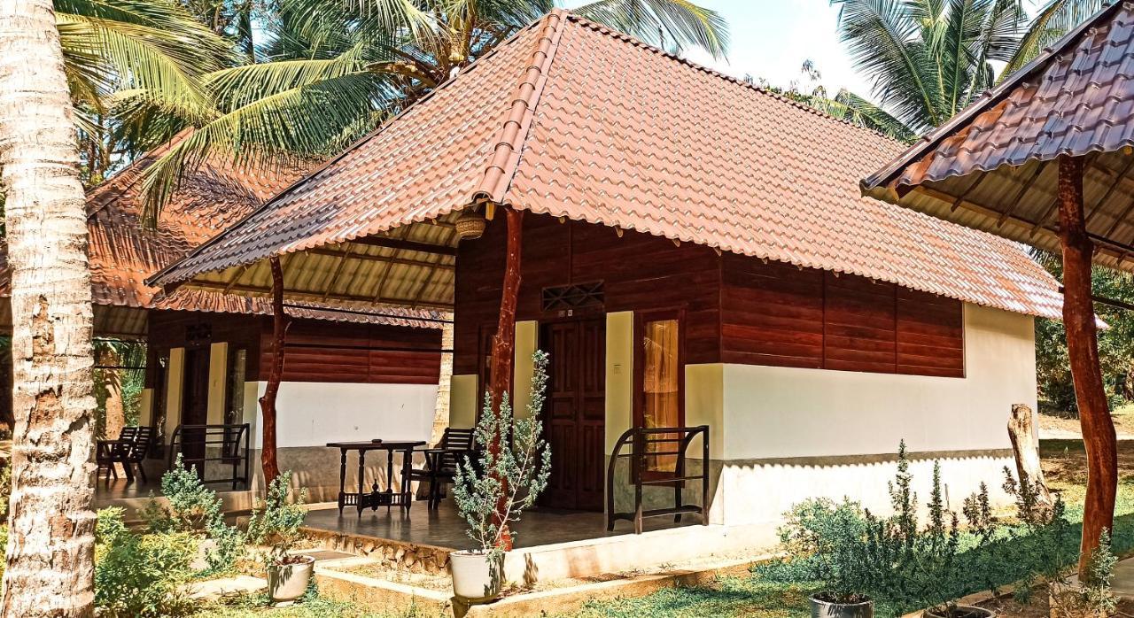 Lagoon Paradise Beach Resort Tangalle Exteriér fotografie