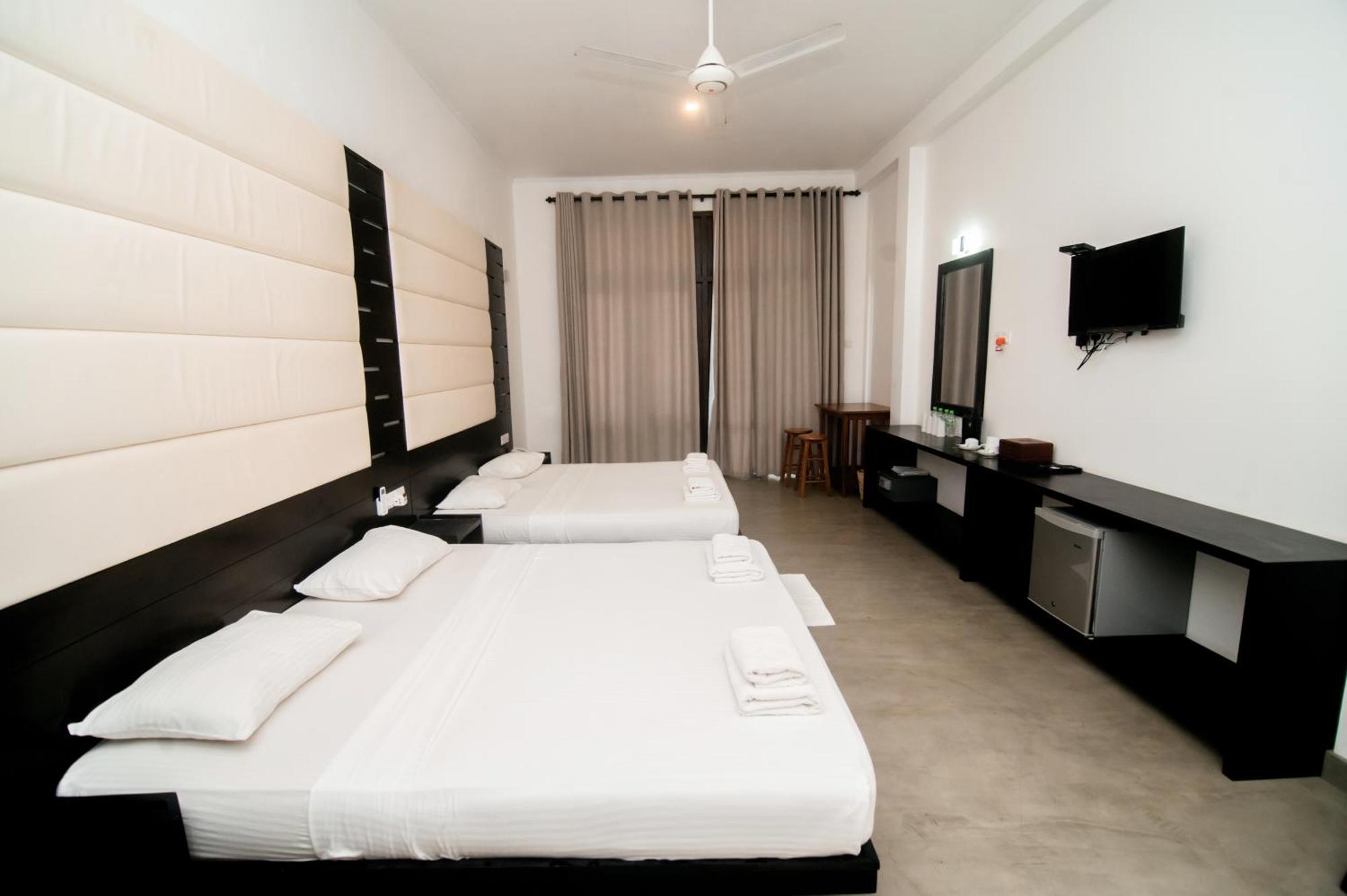 Lagoon Paradise Beach Resort Tangalle Exteriér fotografie