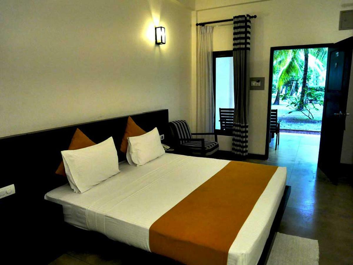 Lagoon Paradise Beach Resort Tangalle Exteriér fotografie